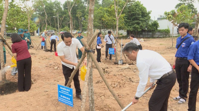 Lễ phát động phong trào trồng cây và khánh thành “Vườn cây Hữu nghị”- Ảnh 3.