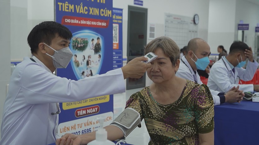 Côn Đảo: Địa phương đầu tiên sẽ đạt mức bao phủ vắc xin cúm 100%- Ảnh 3.