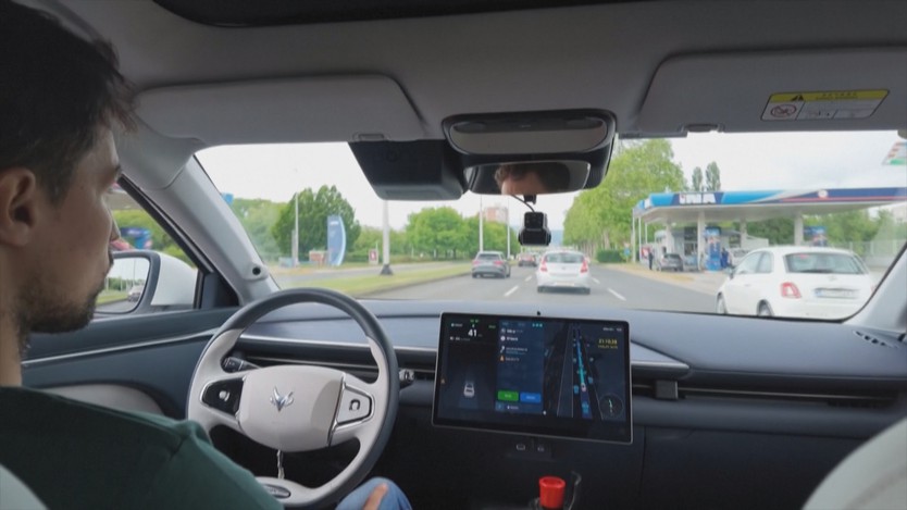 Dịch vụ taxi tự lái thương mại đầu tiên tại Châu Âu- Ảnh 2.