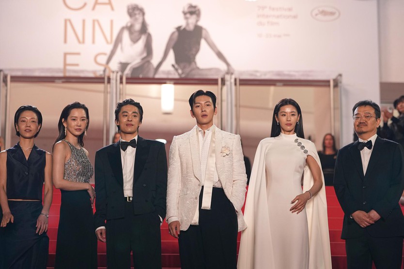 Phim "Colony" của Hàn Quốc gây sốt tại Cannes 2026  - Ảnh 1.