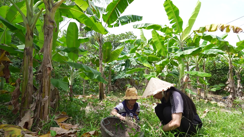 Mái ấm gia đình Việt: Đại Nghĩa nghẹn lòng trước cô bé không còn nhớ mặt mẹ - Ảnh 4.