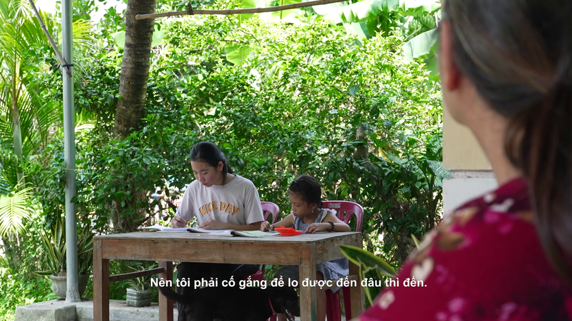 Mái ấm gia đình Việt: Đại Nghĩa nghẹn lòng trước cô bé không còn nhớ mặt mẹ - Ảnh 8.