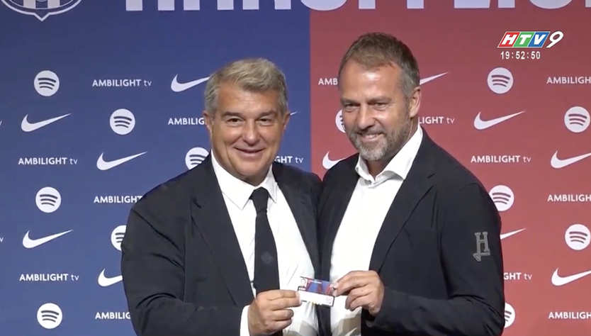 Barcelona gia hạn hợp đồng với Hansi Flick đến năm 2028 - Ảnh 1.
