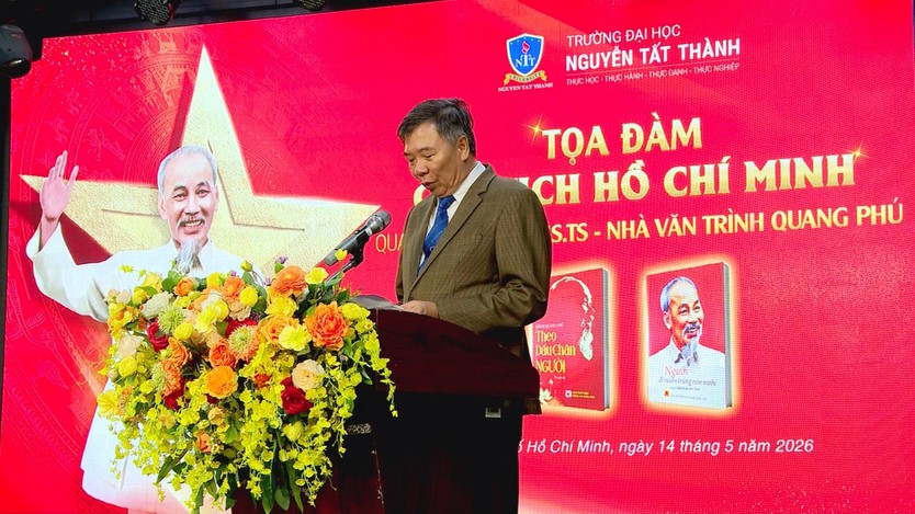 Tọa đàm về Chủ tịch Hồ Chí Minh truyền cảm hứng cho sinh viên Trường Đại học Nguyễn Tất Thành - Ảnh 3.