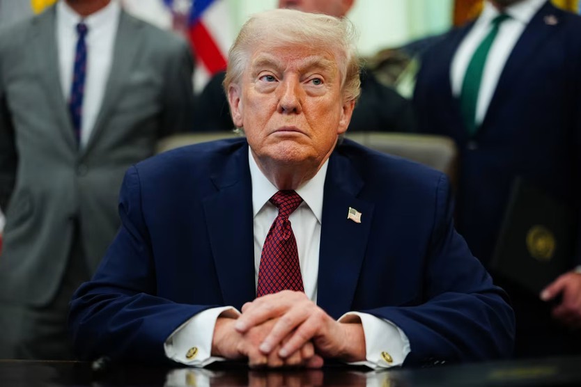 Ông Trump: Mỹ sẽ không sớm rút khỏi xung đột với Iran - Ảnh 1.