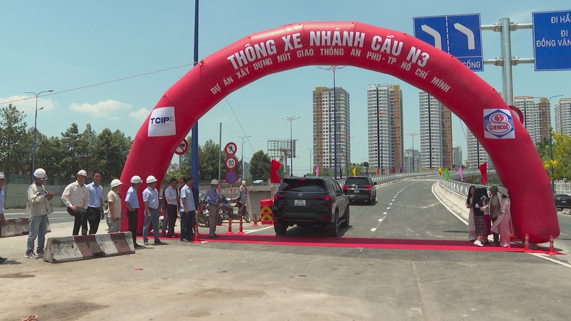 Gỡ điểm nghẽn nút giao An Phú: Thông xe cầu N3 và nhánh phải Giồng Ông Tố - Ảnh 1.