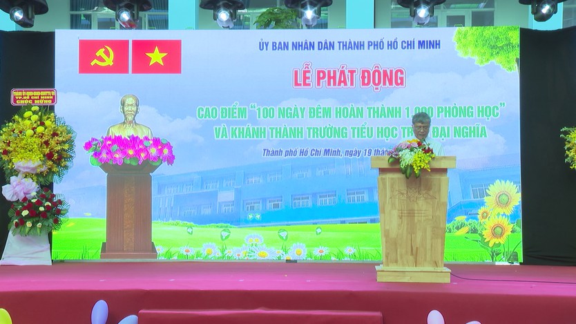 TP. Hồ Chí Minh phát động cao điểm hoàn thành 1.000 phòng học - Ảnh 1.