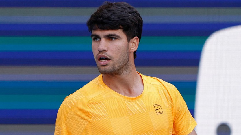 Carlos Alcaraz rút lui khỏi Wimbledon vì chấn thương cổ tay - Ảnh 3.