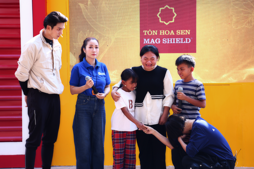 Mái ấm gia đình Việt: Cô bé 16 tuổi nghỉ học nuôi hai em sau biến cố mất cha mẹ - Ảnh 13.