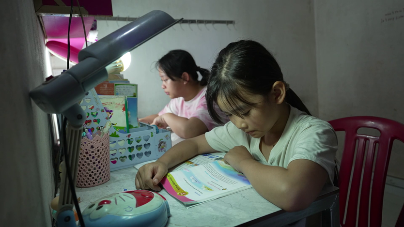 Mái ấm gia đình Việt: Bé gái bật khóc nhớ mẹ khiến GiGi Hương Giang nghẹn ngào- Ảnh 3.