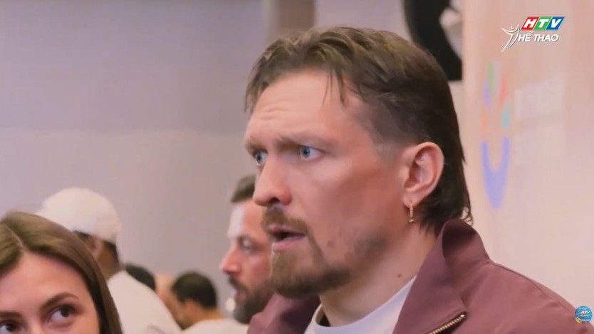 Usyk và Verhoeven sẵn sàng cho màn so tài tại Ai Cập - Ảnh 3.