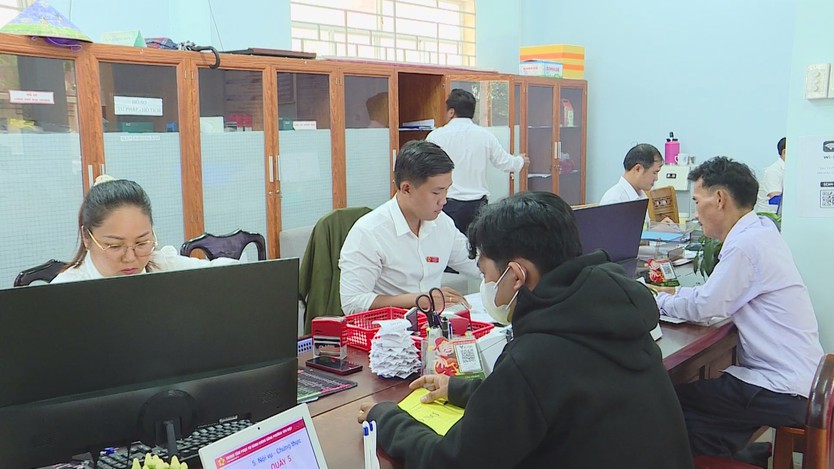 Từ phường đến khu phố: Đưa dịch vụ công đến gần dân- Ảnh 2.