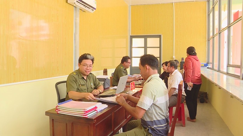 Từ phường đến khu phố: Đưa dịch vụ công đến gần dân- Ảnh 3.