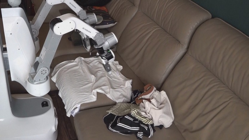 Trung Quốc: Thử nghiệm robot giúp việc nhà thông qua ứng dụng - Ảnh 2.