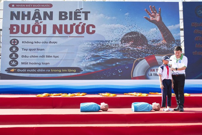 Phát động toàn dân tập luyện môn bơi, phòng chống đuối nước 2026- Ảnh 2.