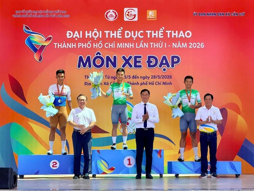 CLB Công an TP. Hồ Chí Minh và xã Đông Thạnh giành HCV đầu tiên môn xe đạp- Ảnh 2.