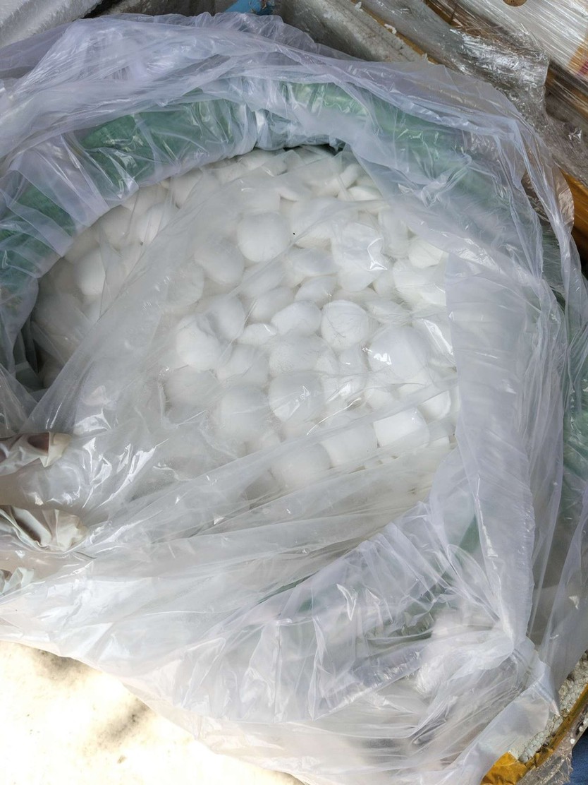 Khởi tố 35 đối tượng về các tội “Tàng trữ, mua bán trái phép chất độc” xyanua - Ảnh 3.