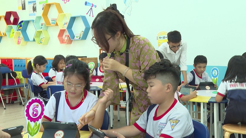 TP. Hồ Chí Minh phấn đấu xây dựng ngành giáo dục và đào tạo hiện đại, vươn tầm khu vực và thế giới - Ảnh 1.