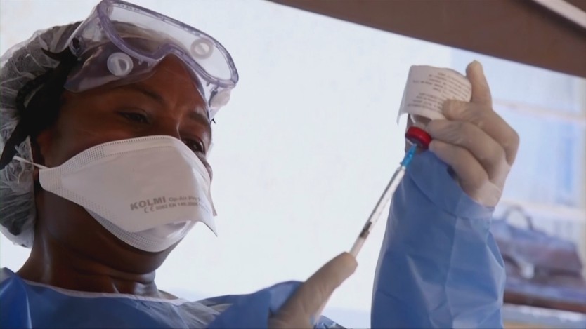 Anh nghiên cứu vaccine chống biến thể của virus Ebola - Ảnh 3.