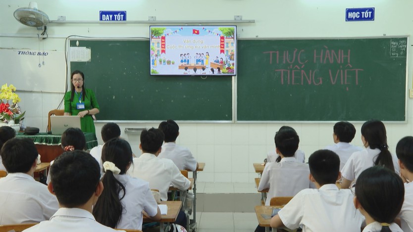 Đồng thuận với lộ trình bỏ thi lớp 10 công lập - Ảnh 1.