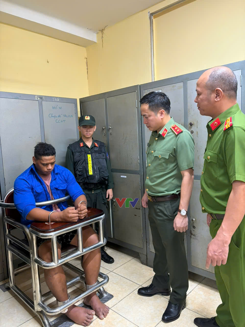 Toàn cảnh vụ truy bắt 2 nghi phạm nước ngoài bắn chết người ở TP. Hồ Chí Minh - Ảnh 3.