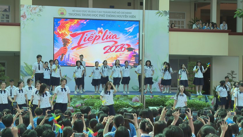 Những mùa tri ân viết tiếp "Thanh xuân" học trò - Ảnh 1.