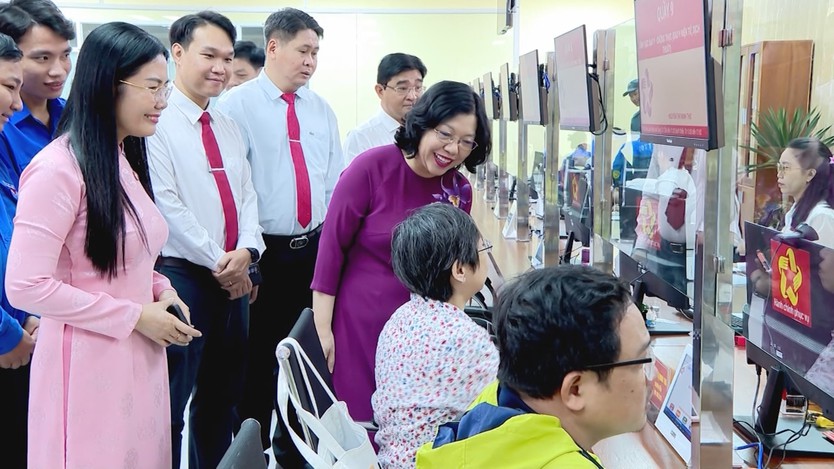TP. Hồ Chí Minh đẩy mạnh cải cách hành chính gắn với chuyển đổi số - Ảnh 2.