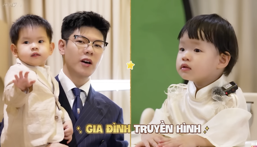 Bản tin “Mukbang việt quất” siêu lầy lội của ba Cường và hai nhóc tì Cue - Cam - Ảnh 1.