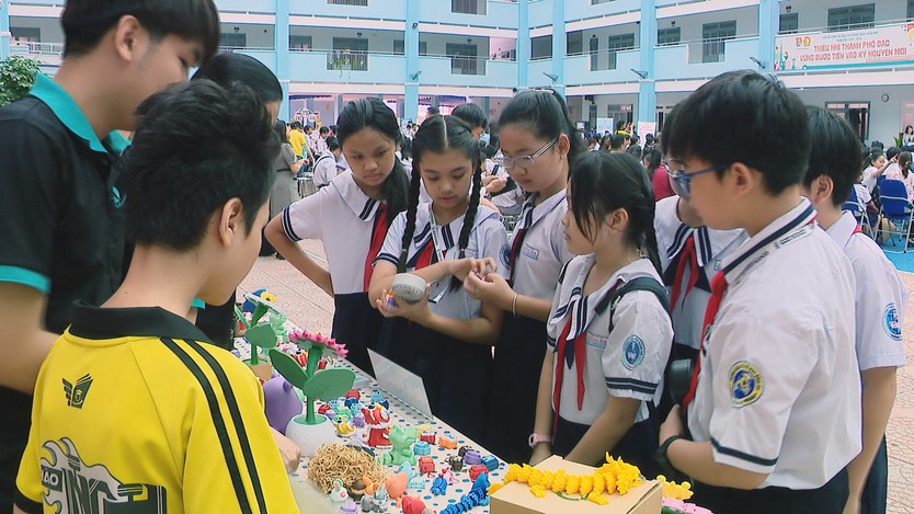 Thúc đẩy chuyển đổi số giáo dục tại TP. Hồ Chí Minh - Ảnh 2.