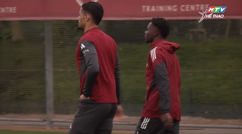 Arsenal thắng Fulham, khẳng định quyết tâm trong cuộc đua vô địch- Ảnh 1.