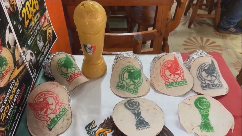 Món tacos chủ đề World Cup hút khách ở Mexico - Ảnh 1.