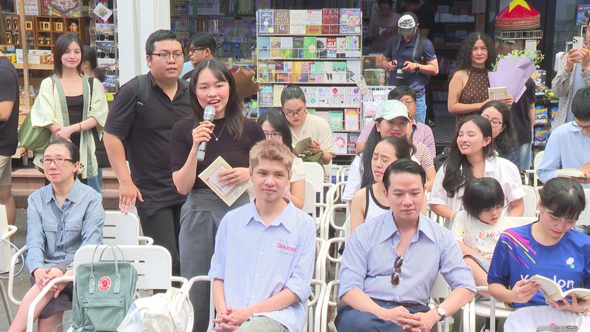 "Bám váy mẹ": Khi yêu thương trở thành nơi để trở về - Ảnh 3.