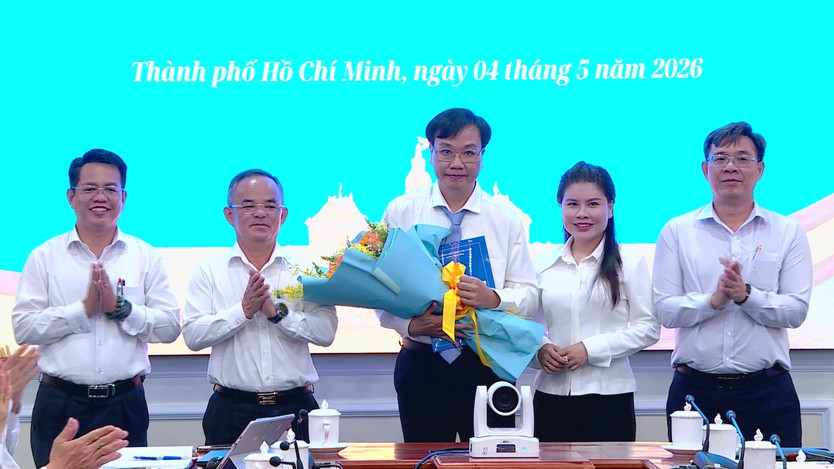 Công bố quyết định bổ nhiệm Phó Chánh Văn phòng Đoàn đại biểu Quốc hội và HĐND TP. Hồ Chí Minh - Ảnh 2.