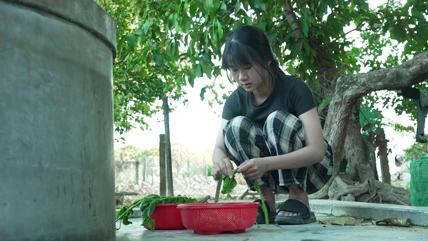 Mái ấm gia đình Việt: Cô bé mồ côi nỗ lực học để báo đáp dì ruột- Ảnh 4.
