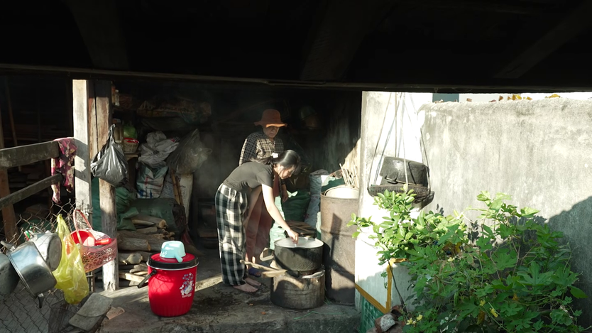Mái ấm gia đình Việt: Cô bé mồ côi nỗ lực học để báo đáp dì ruột- Ảnh 5.