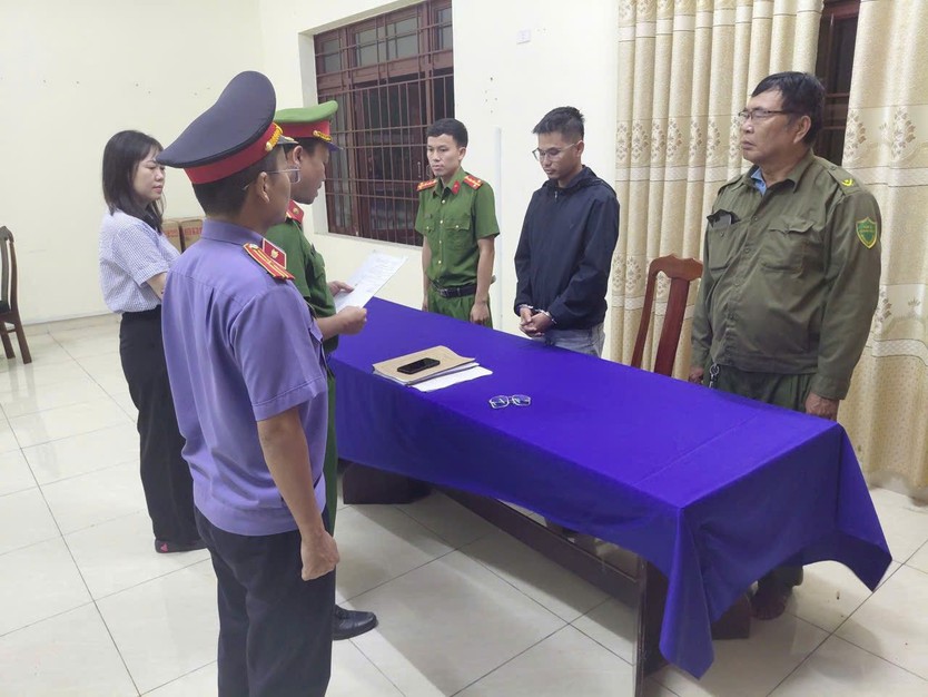Khởi tố, bắt tạm giam lái xe trong vụ cháy làm 2 người chết - Ảnh 1.