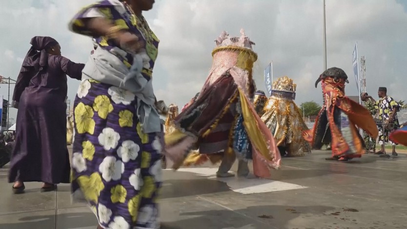 Nigeria: Rực rỡ sắc màu tại lễ hội Egungun Thế giới - Ảnh 2.