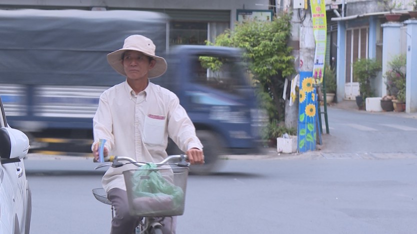 Không để người bán vé số ngoài chính sách an sinh - Ảnh 1.