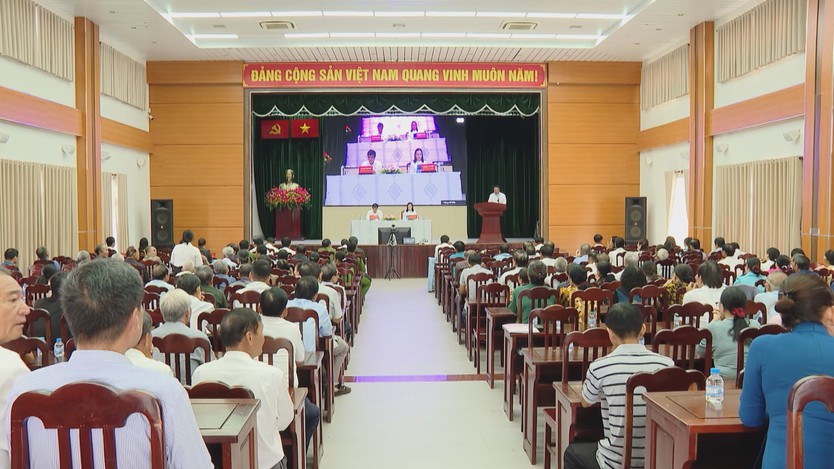 Đại biểu Quốc hội TP. Hồ Chí Minh tiếp xúc cử tri Hồ Tràm: Nhiều kiến nghị về an sinh, giáo dục và y tế- Ảnh 1.
