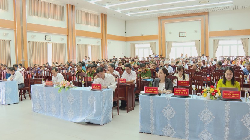 Đại biểu Quốc hội TP. Hồ Chí Minh tiếp xúc cử tri Hồ Tràm: Nhiều kiến nghị về an sinh, giáo dục và y tế- Ảnh 2.