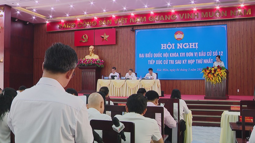 Chủ tịch Quốc hội tiếp xúc cử tri Hóc Môn – Củ Chi: Nhiều kiến nghị sát thực tiễn, ưu tiên an sinh và phát triển đô thị- Ảnh 2.