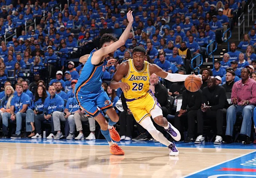 Trực tiếp NBA Play-Offs: Lakers - OKC (Game 2)- Ảnh 4.