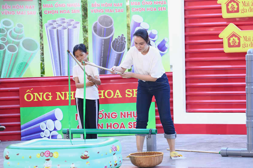 Mái ấm gia đình Việt: Cha mẹ ly hôn, Bích Phương lặng lẽ trưởng thành, chưa từng oán trách  - Ảnh 13.