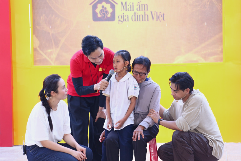 Mái ấm gia đình Việt: Cha mẹ ly hôn, Bích Phương lặng lẽ trưởng thành, chưa từng oán trách  - Ảnh 11.
