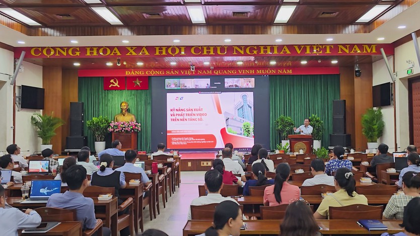 Thời sự trưa HTV ngày 8/5/2026 | TP. Hồ Chí Minh tập huấn nghiệp vụ truyền thông đa phương tiện - Ảnh 3.