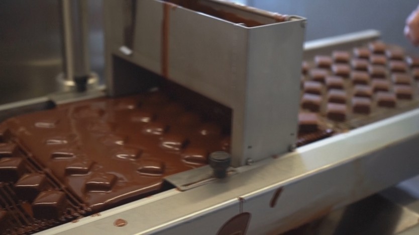 Ngành Chocolate Thụy Sĩ đối mặt thách thức do gián đoạn chuỗi cung ứng - Ảnh 1.