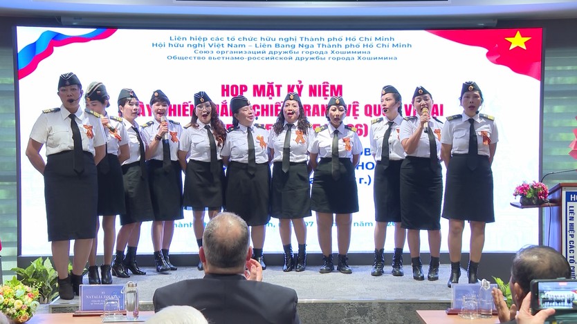 TP. Hồ Chí Minh họp mặt kỷ niệm 81 năm Ngày Chiến thắng chiến tranh vệ quốc vĩ đại - Ảnh 6.