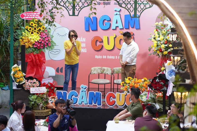 “Ngẫm cười” giữa đời đầy nghĩa thương đau - Ảnh 16.