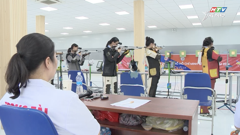 Môn bắn súng Đại hội TDTT TP. Hồ Chí Minh: Hấp dẫn và kịch tính ngay ngày đầu tranh tài - Ảnh 3.