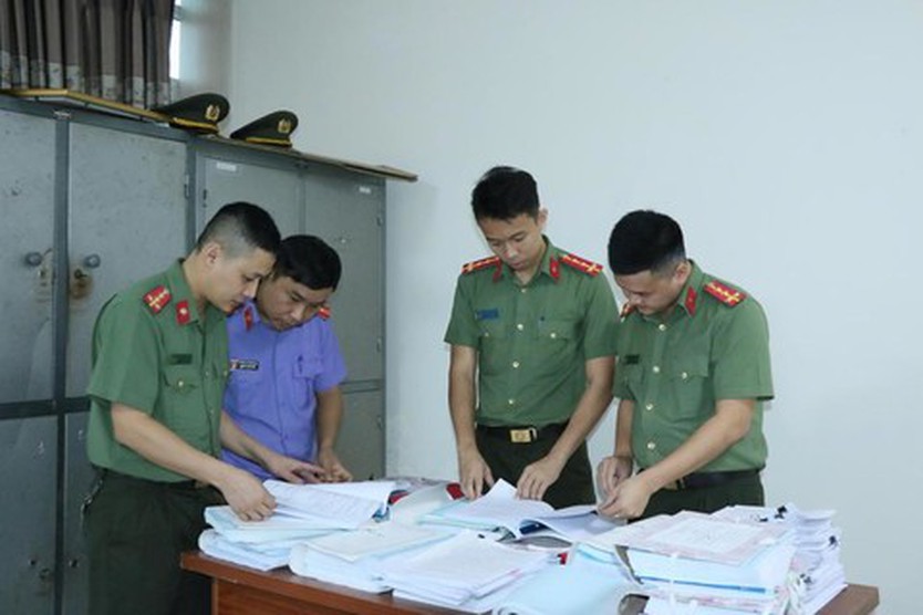 Khởi tố 6 bị can làm giả các kết quả thí nghiệm vật liệu xây dựng cung cấp cho nhiều công trình - Ảnh 3.